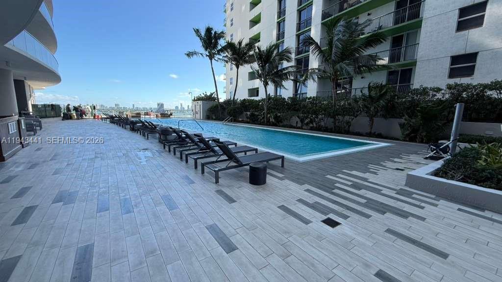 ARIA ON THE BAY CONDO - Residential