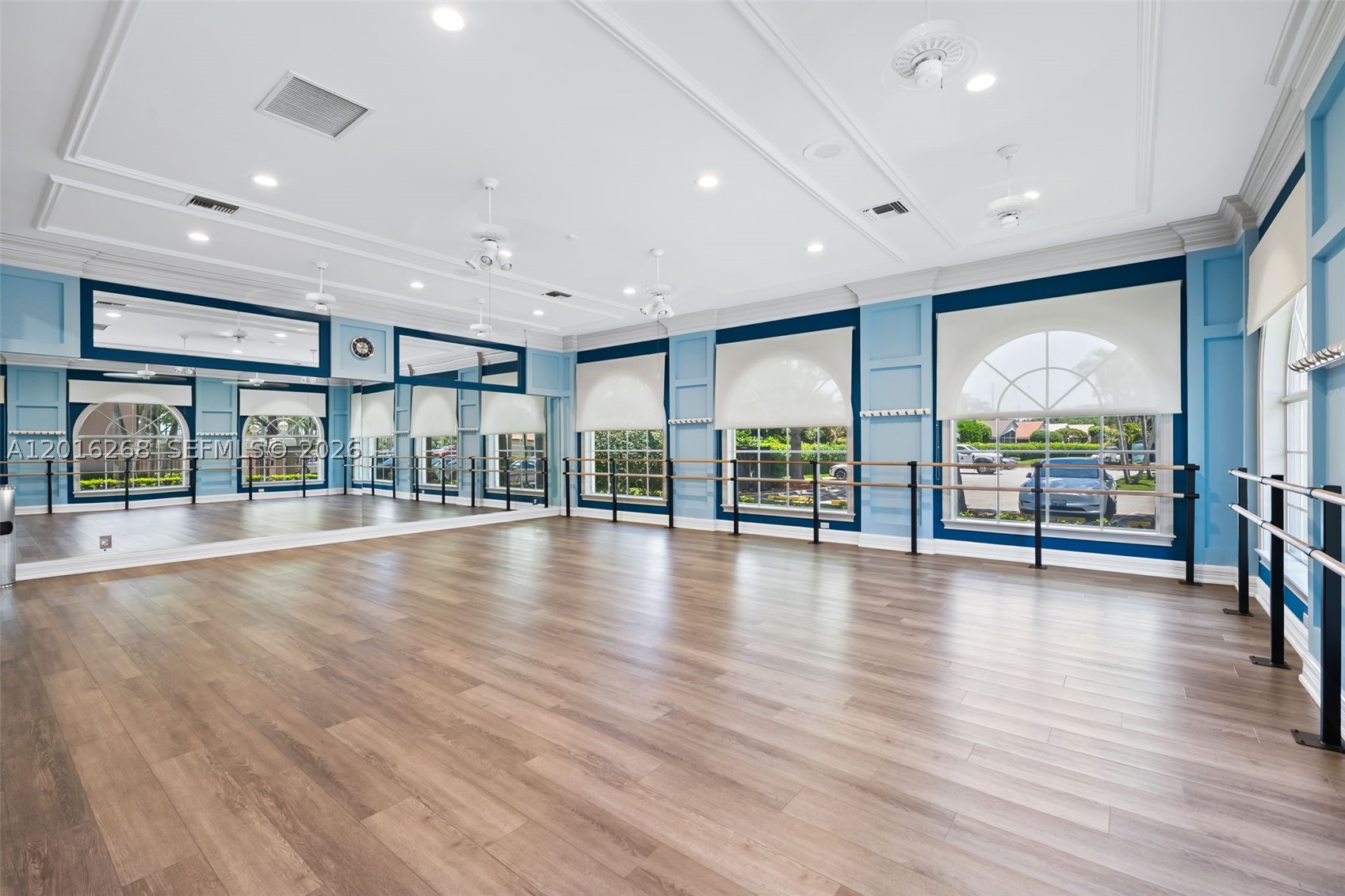 Limoge - The Cascades - Residential
