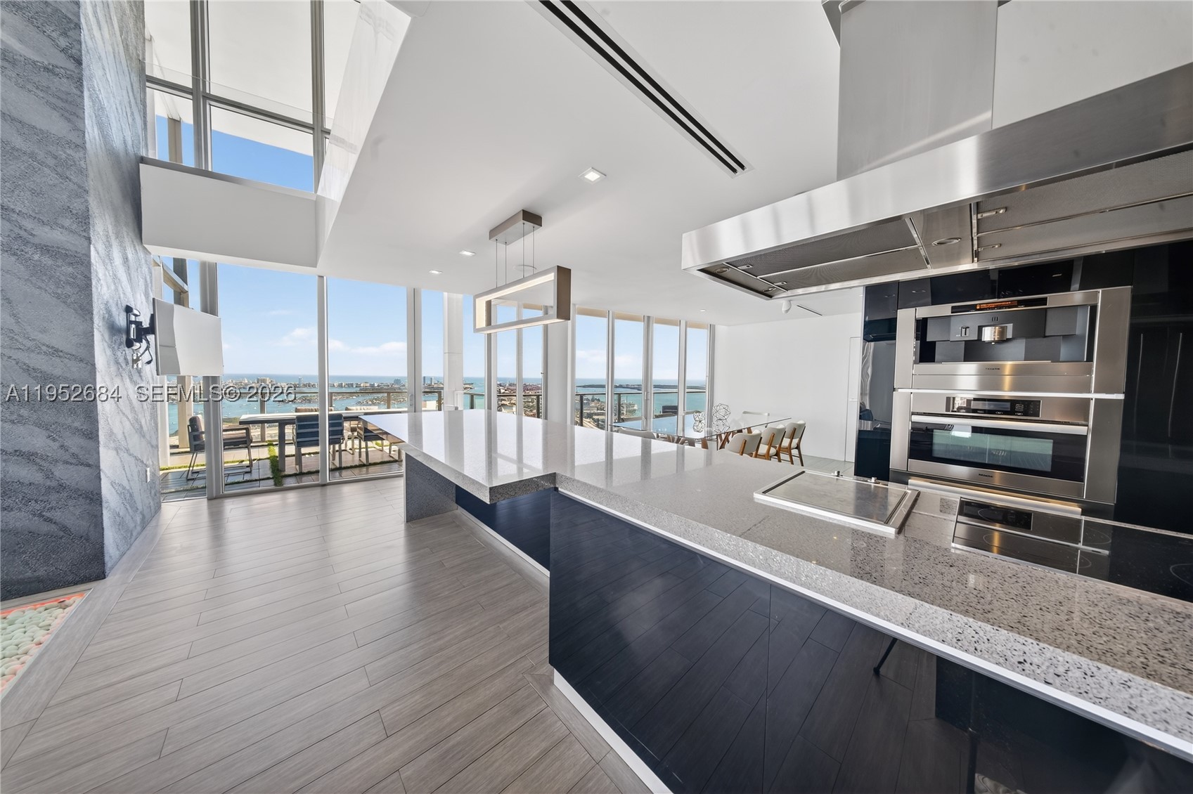 MARQUIS CONDO - Residential