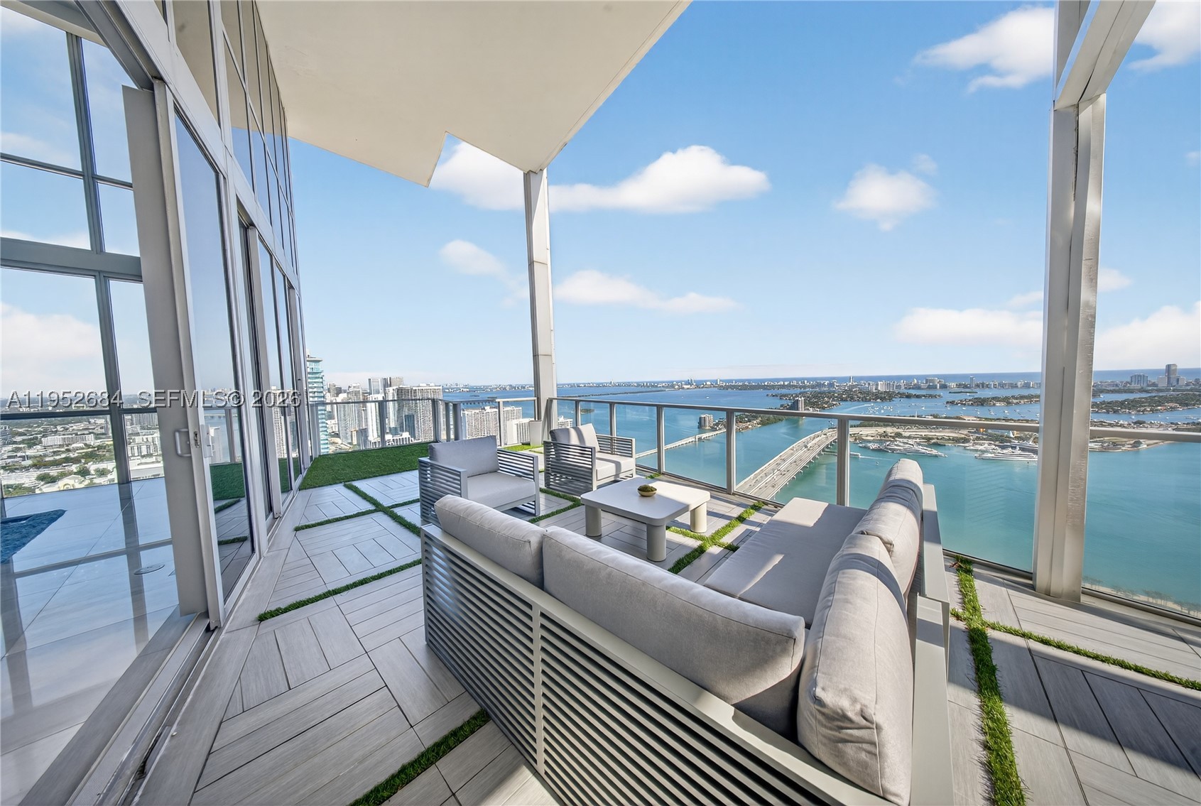 MARQUIS CONDO - Residential