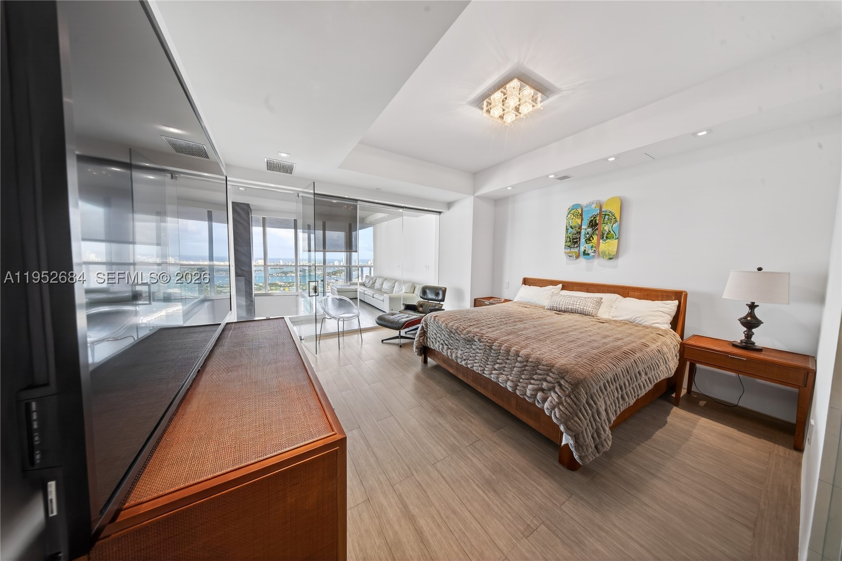 MARQUIS CONDO - Residential