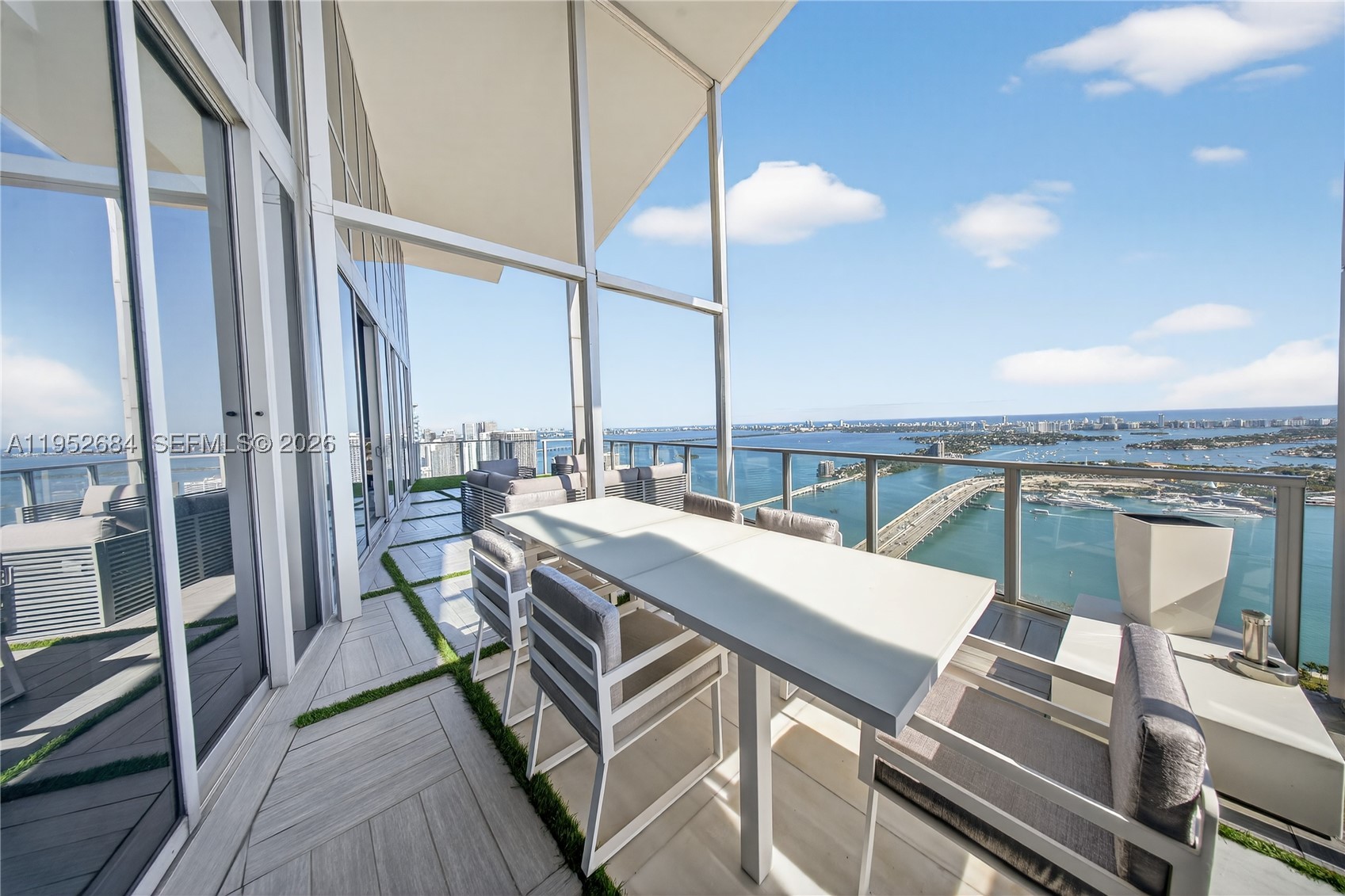 MARQUIS CONDO - Residential