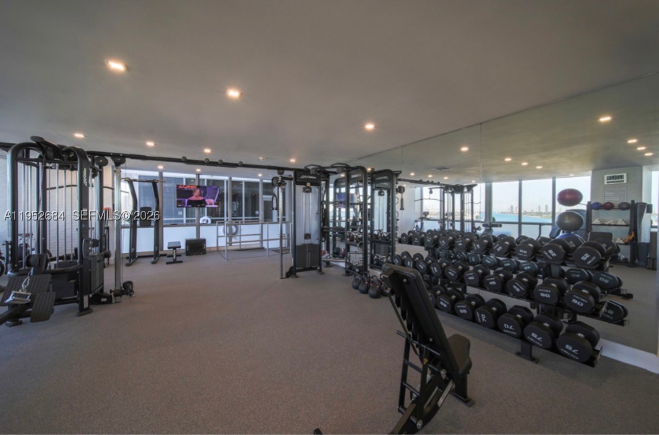 MARQUIS CONDO - Residential