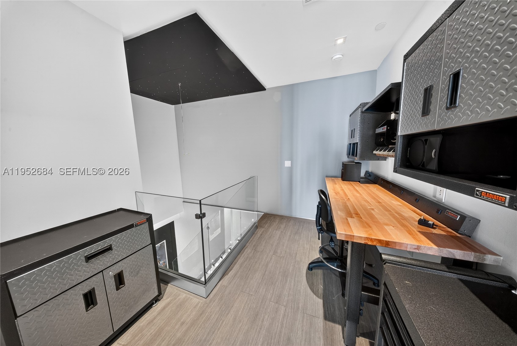 MARQUIS CONDO - Residential