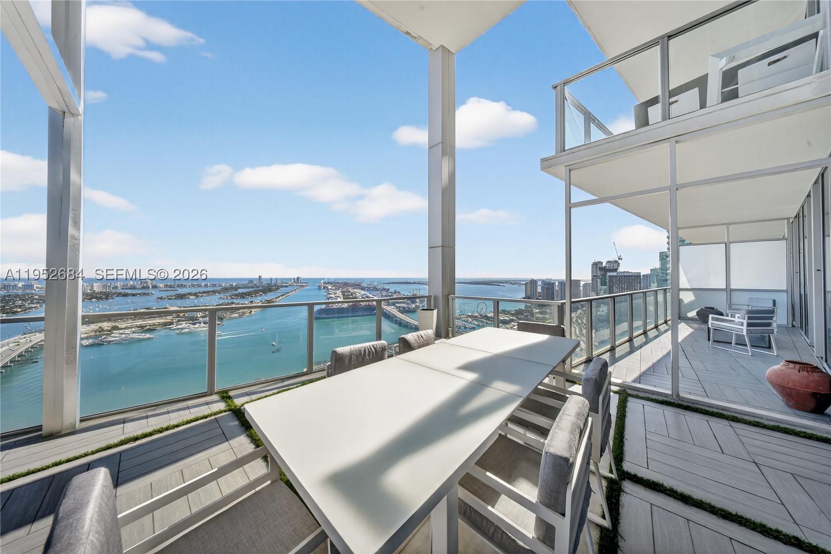 MARQUIS CONDO - Residential