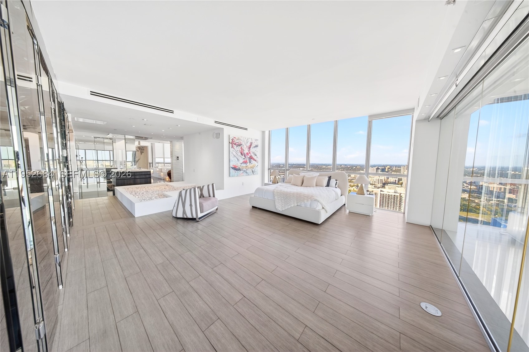 MARQUIS CONDO - Residential
