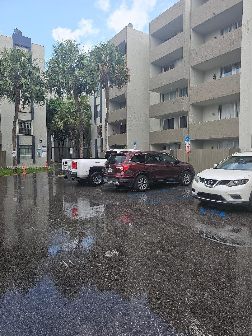 SAMARI LAKE EAST CONDO - Residential Lease