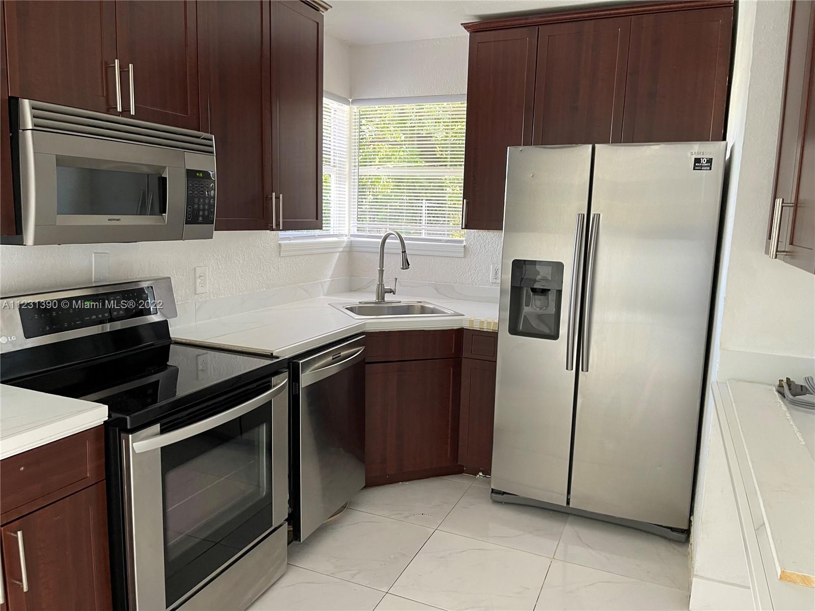 LAKE FOREST SEC 4 - Residential