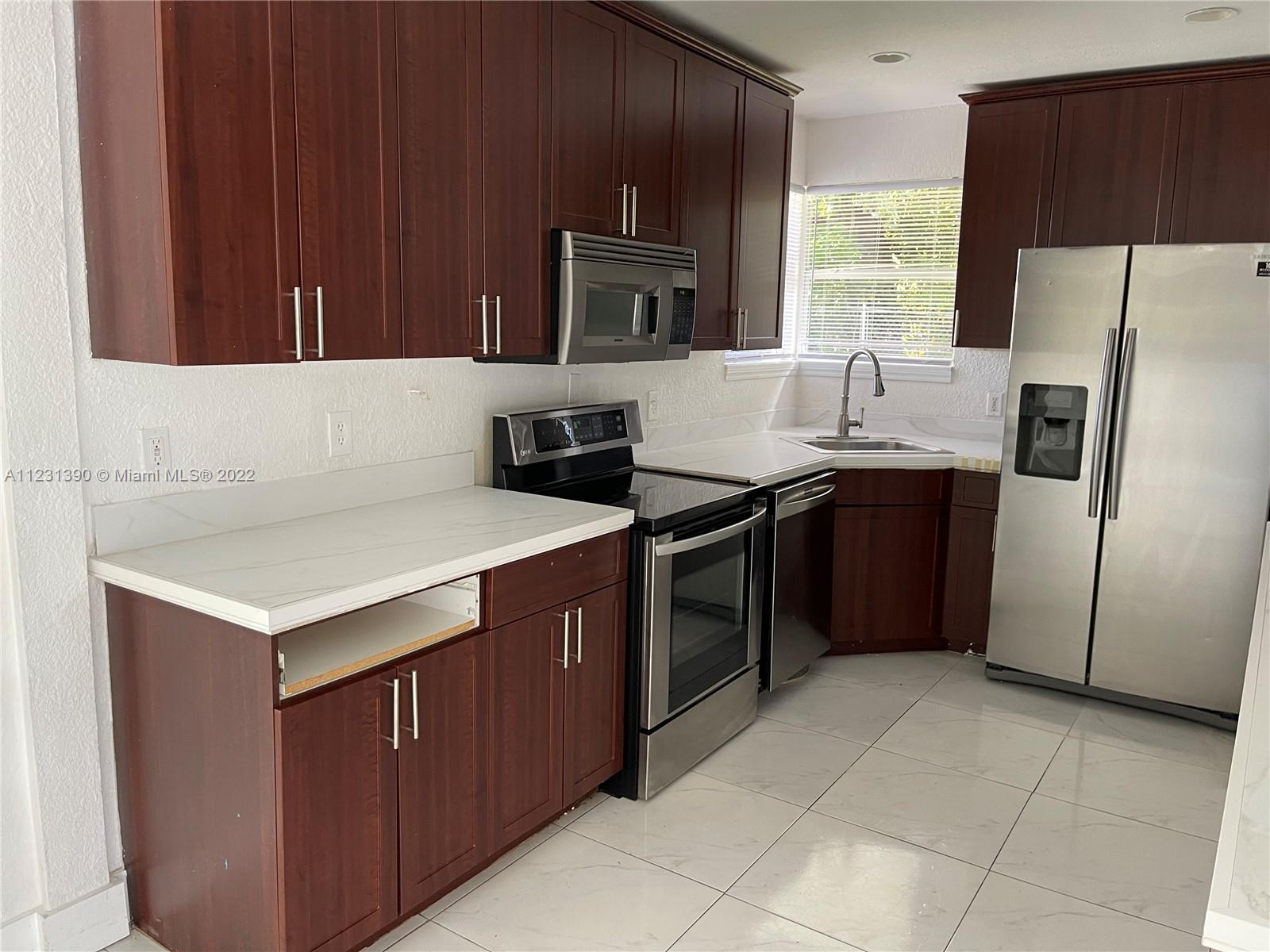 LAKE FOREST SEC 4 - Residential