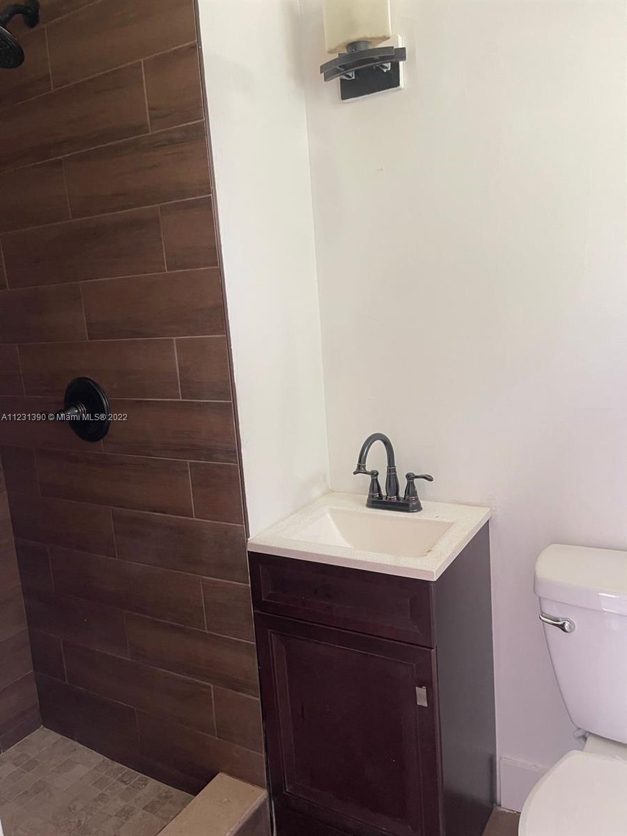 LAKE FOREST SEC 4 - Residential