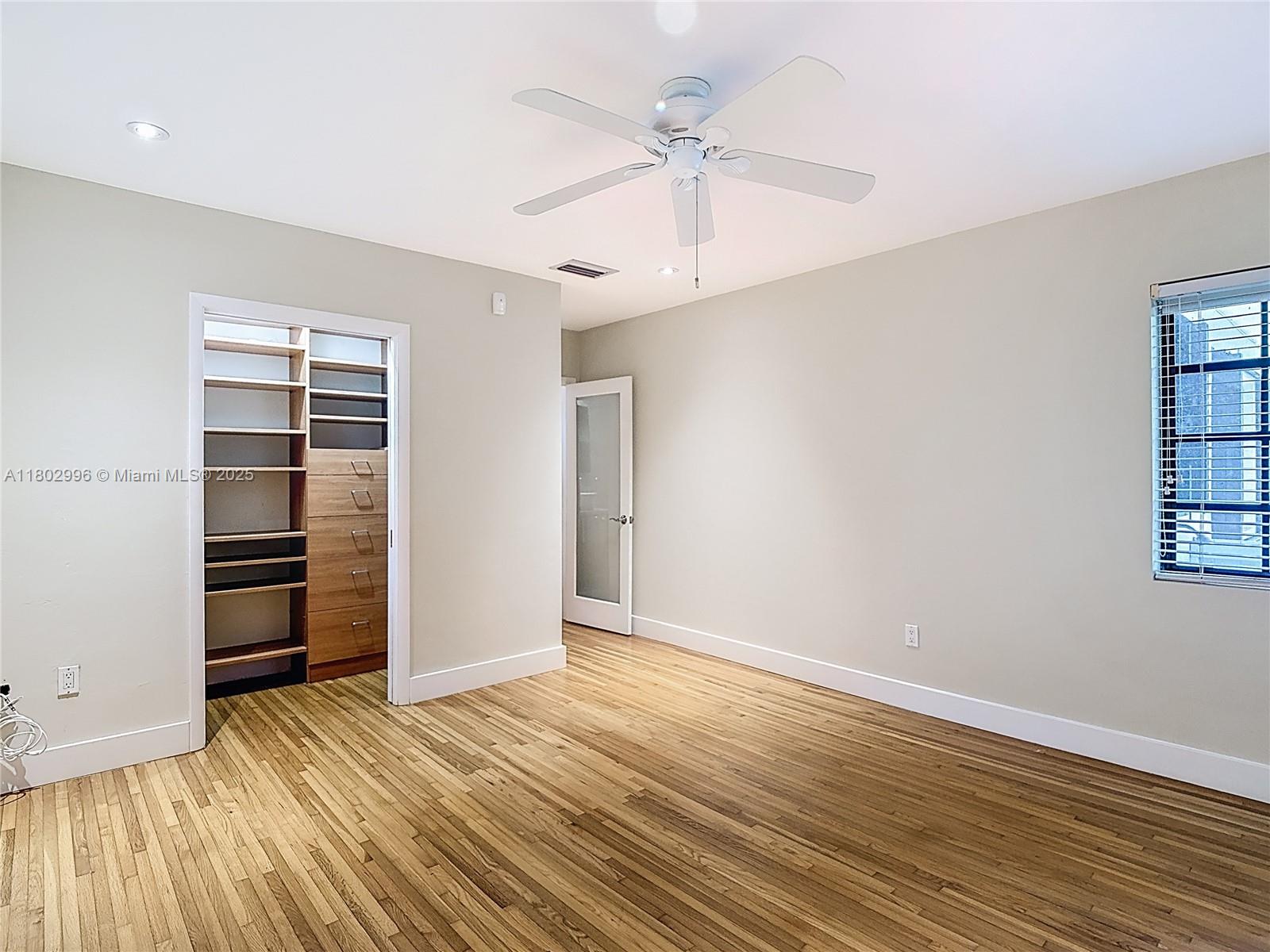 CRYSTAL HEIGHTS - Residential