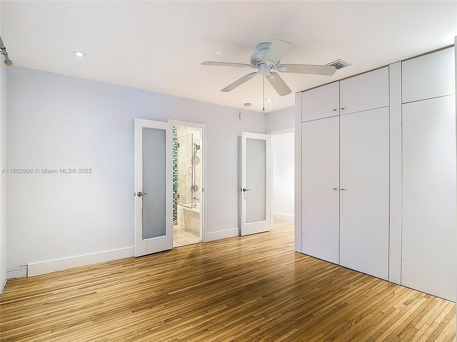 CRYSTAL HEIGHTS - Residential