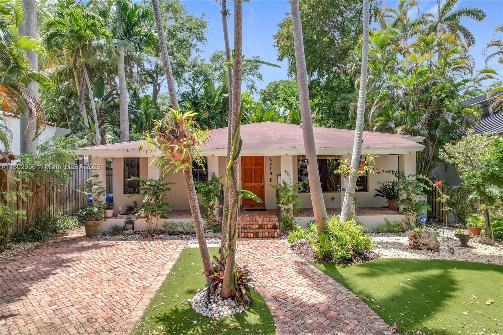 CRYSTAL HEIGHTS - Residential