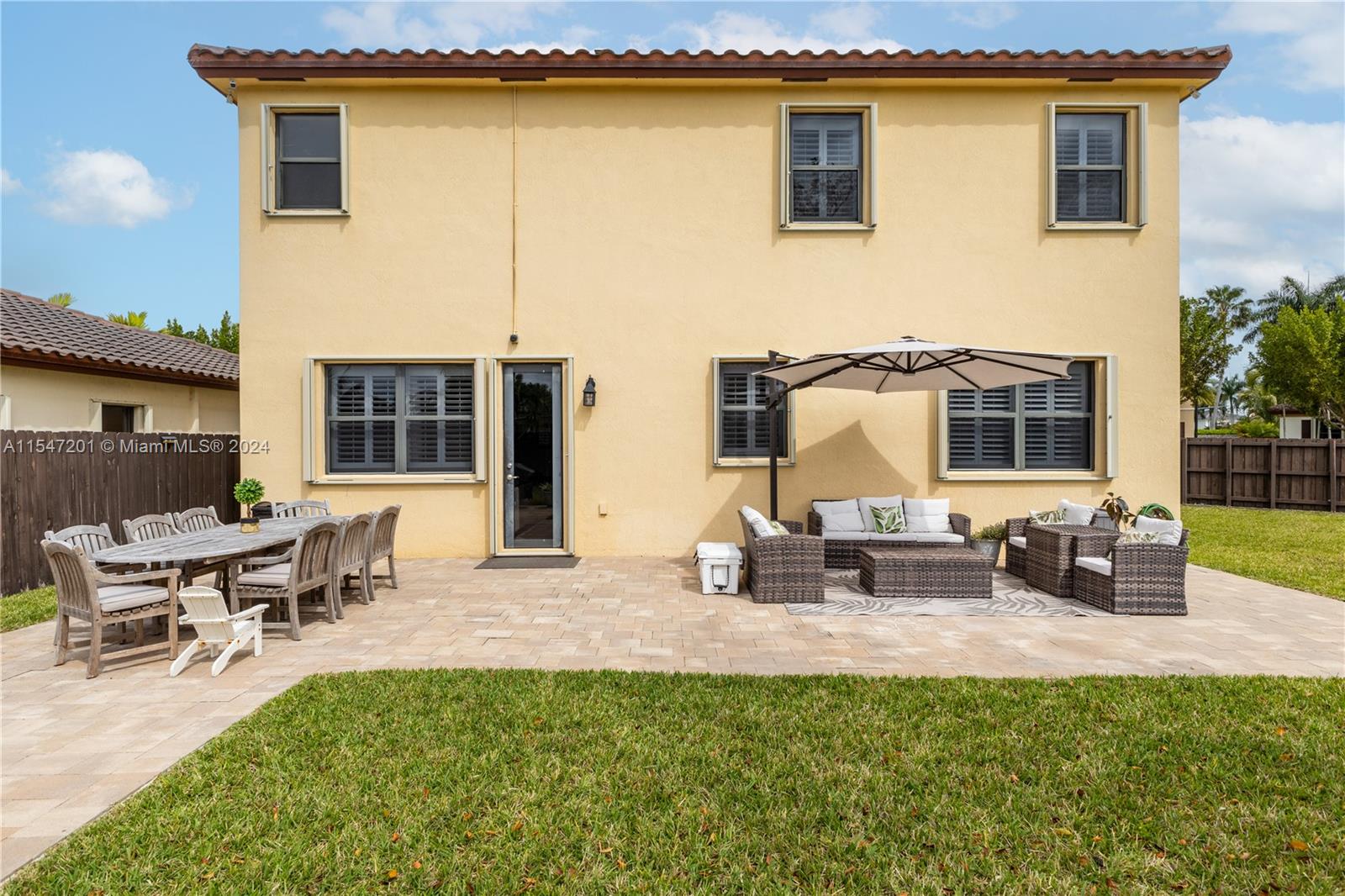 CAPRI AT OASIS - Residential