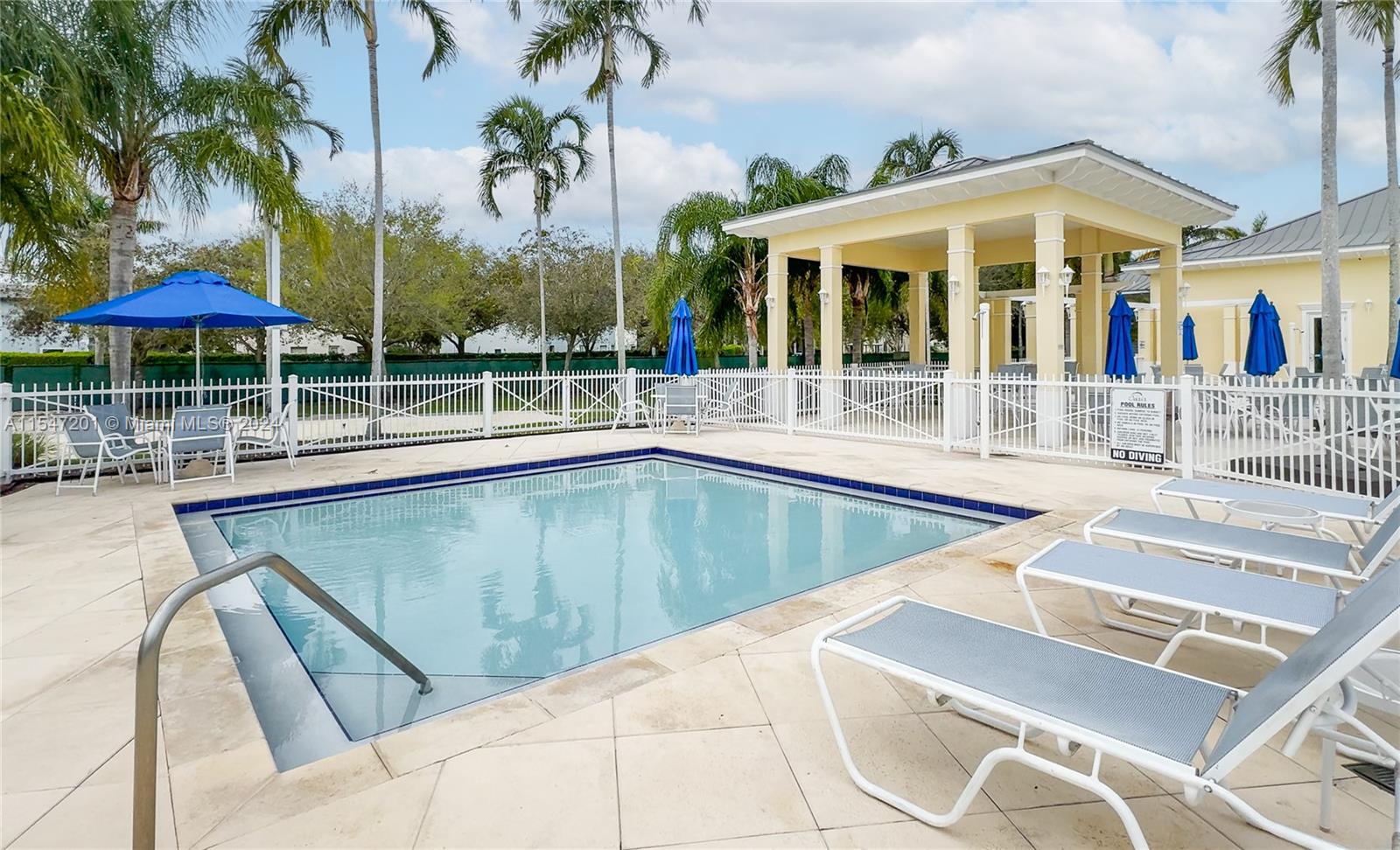 CAPRI AT OASIS - Residential