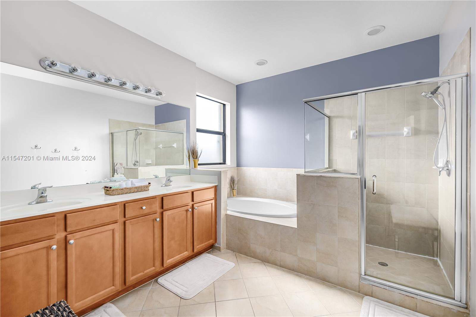 CAPRI AT OASIS - Residential
