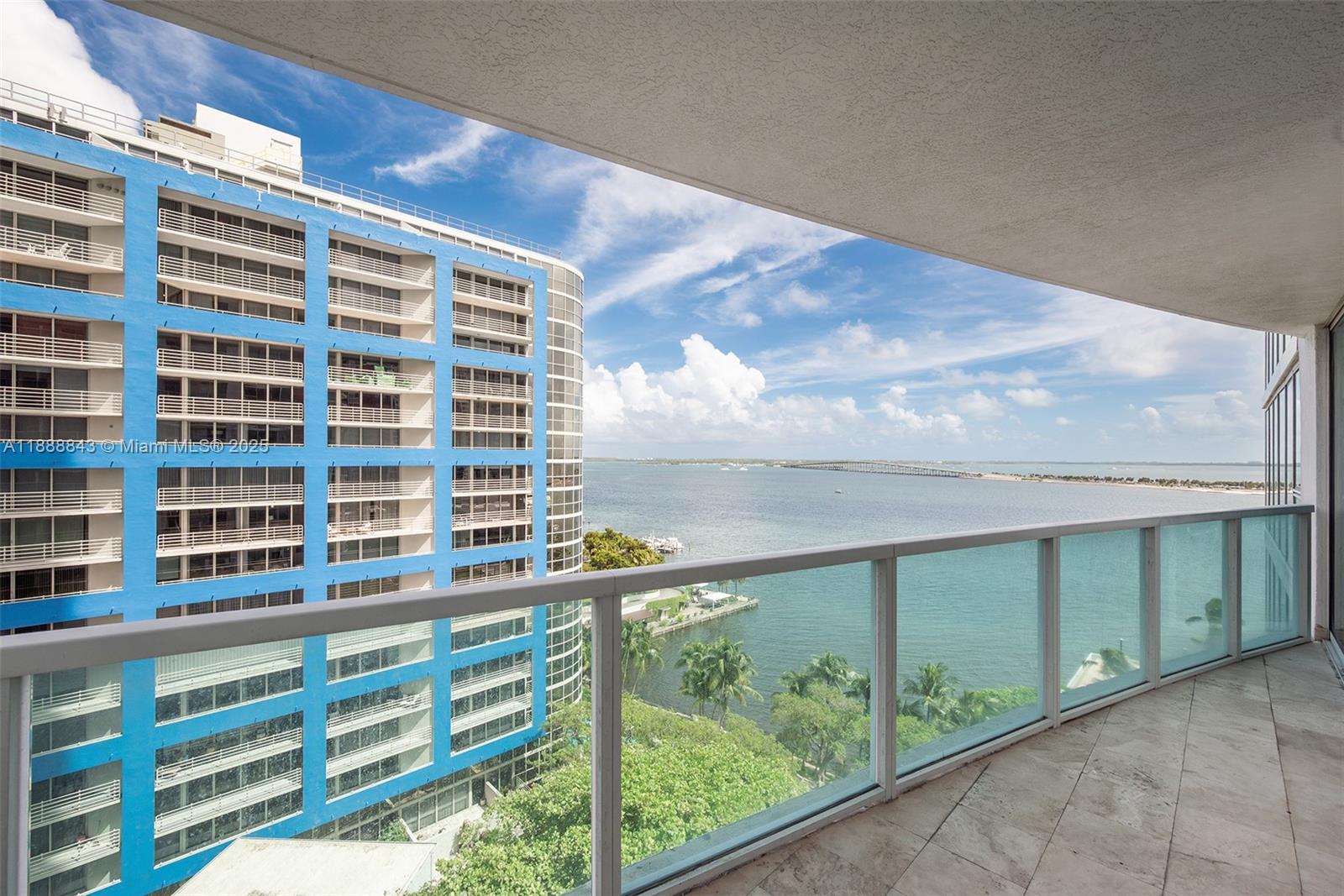 SKYLINE CONDO - Residential
