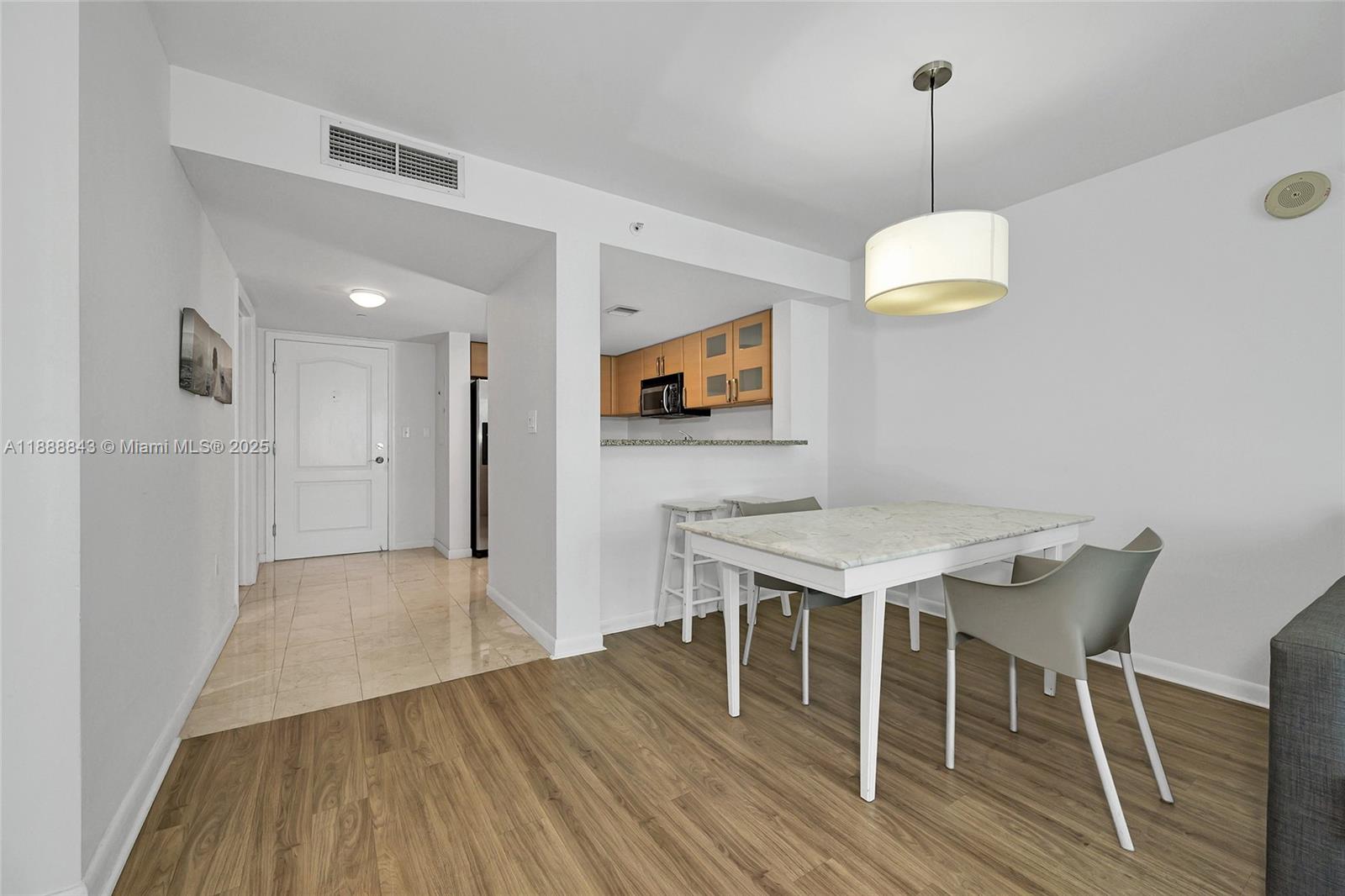 SKYLINE CONDO - Residential