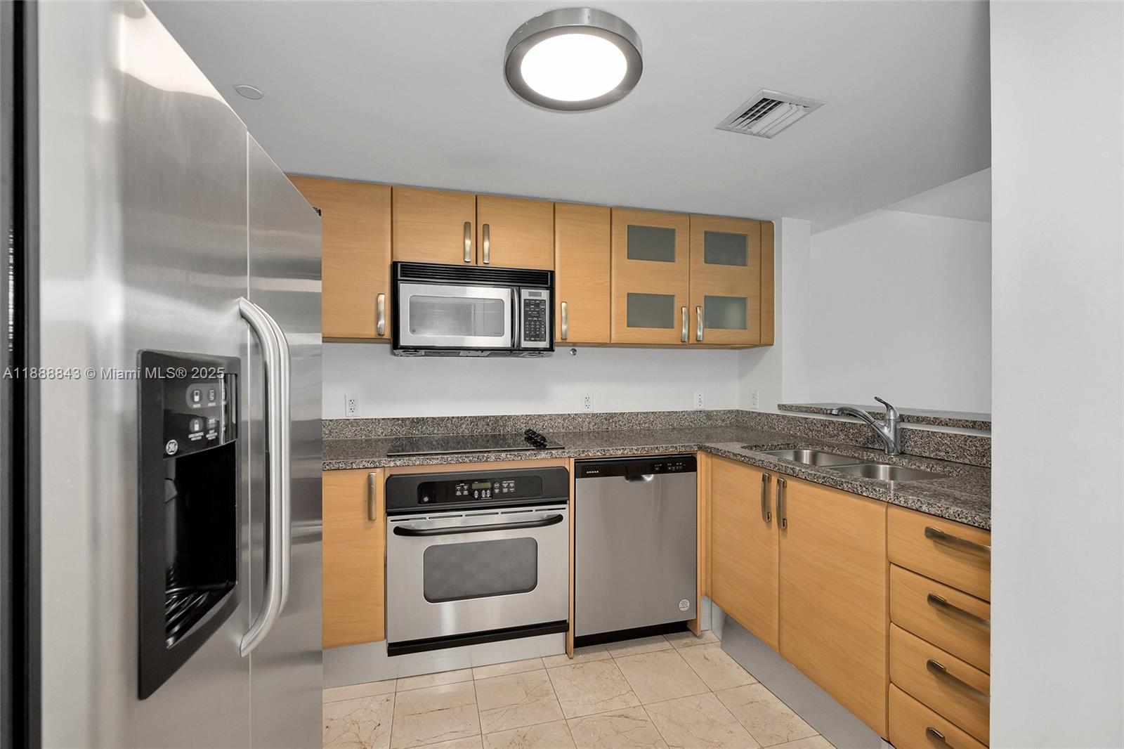 SKYLINE CONDO - Residential