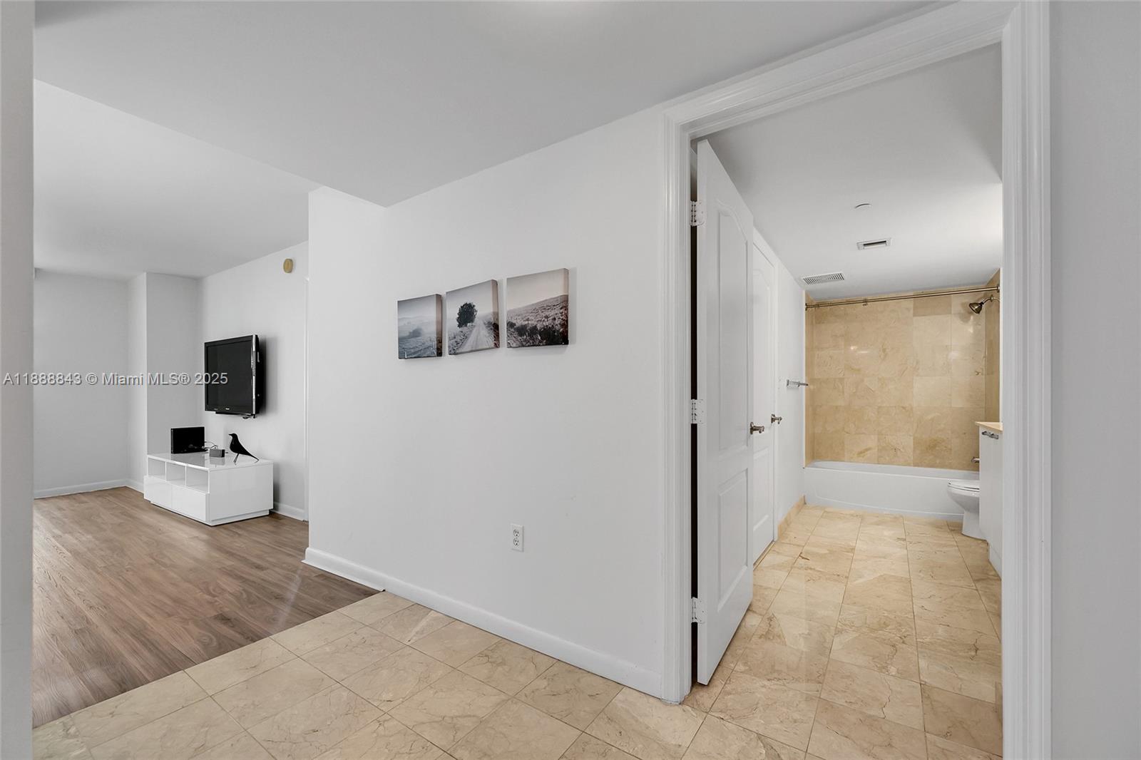 SKYLINE CONDO - Residential