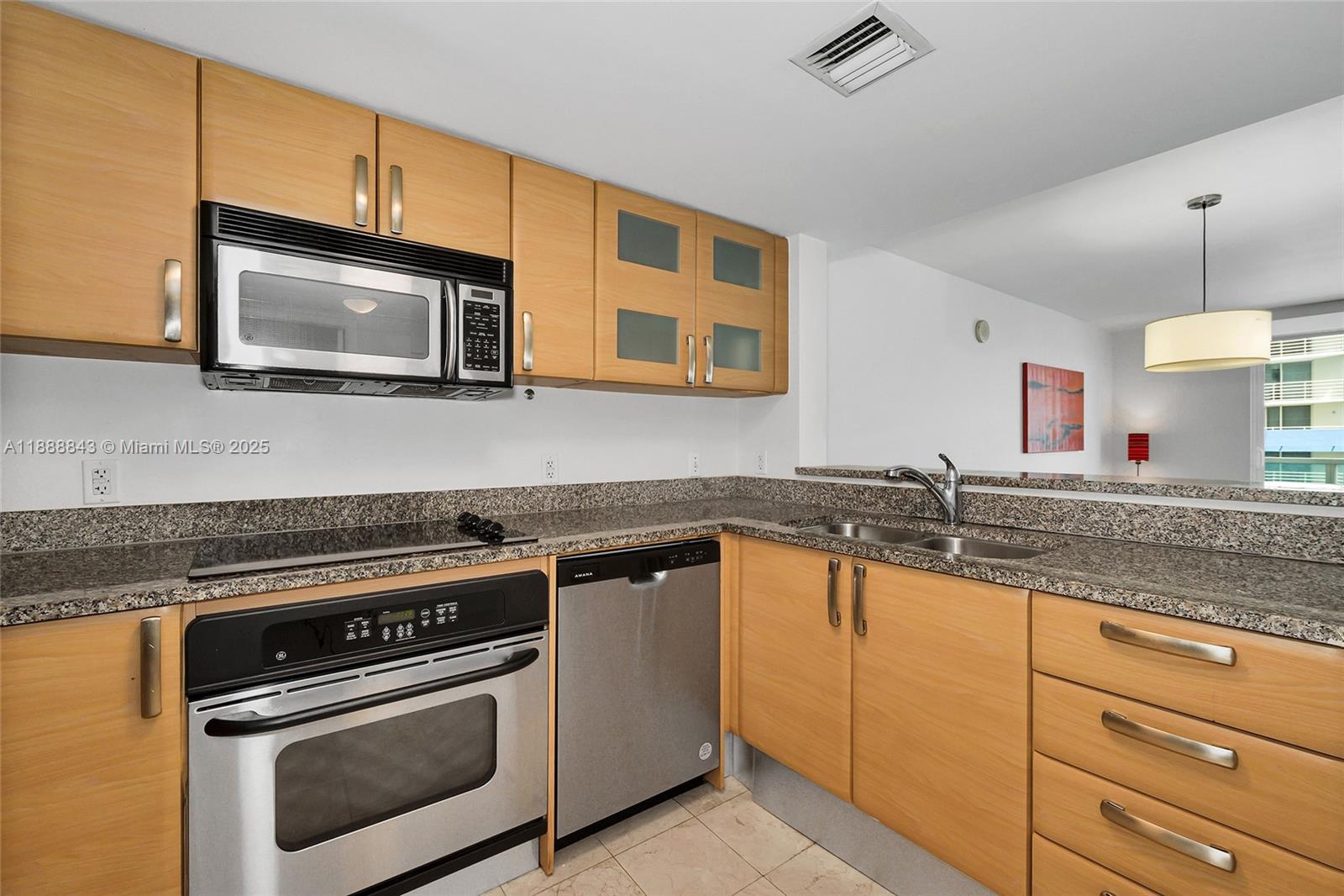 SKYLINE CONDO - Residential