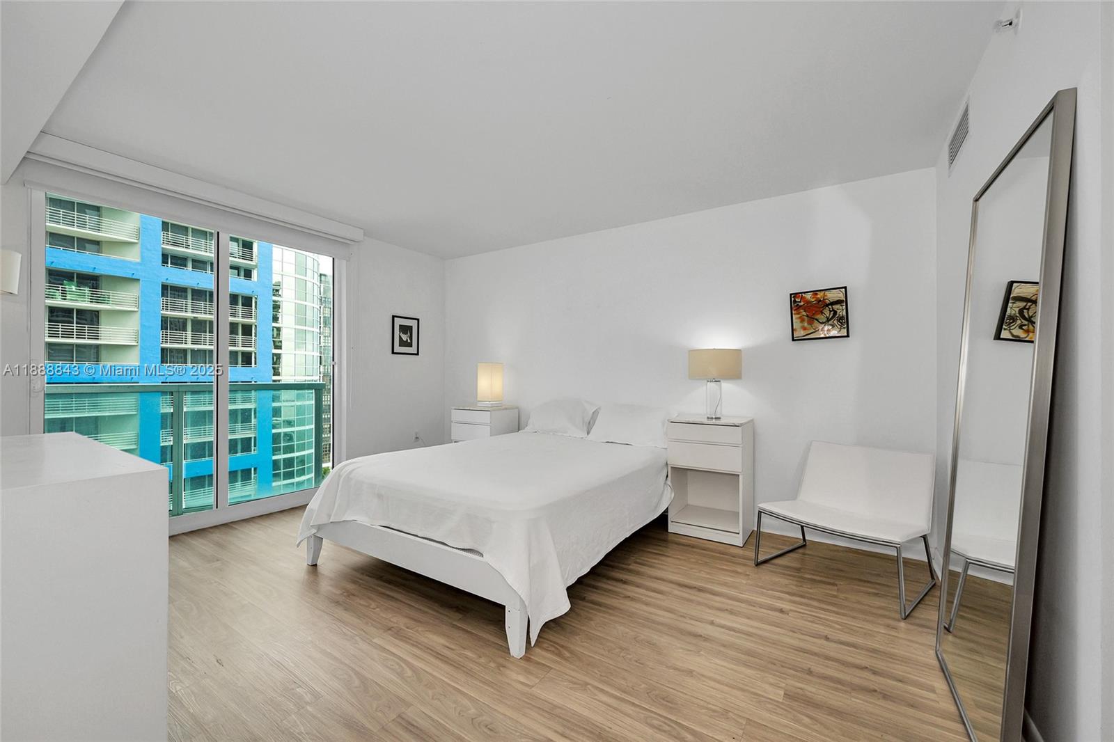 SKYLINE CONDO - Residential