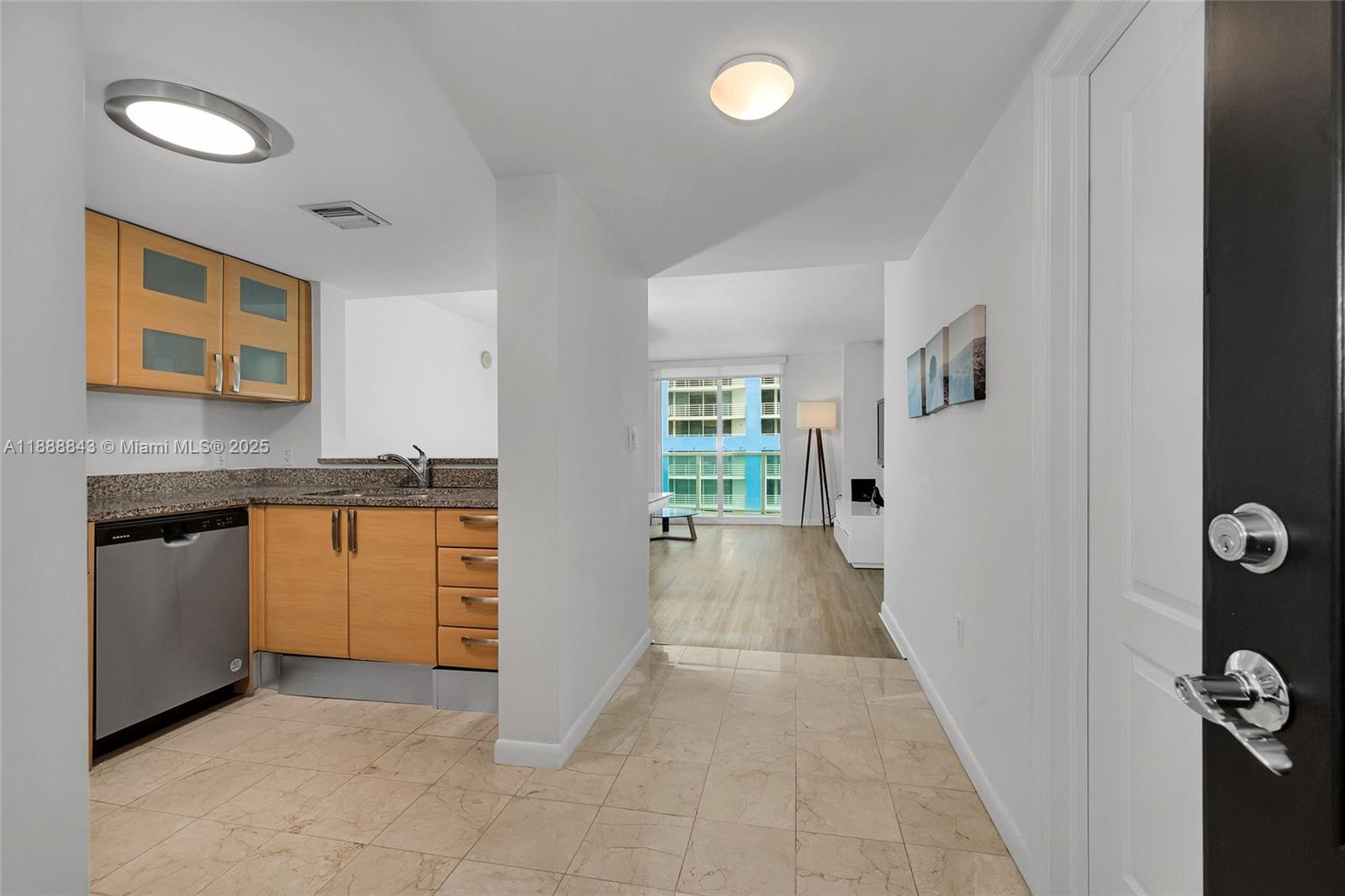 SKYLINE CONDO - Residential