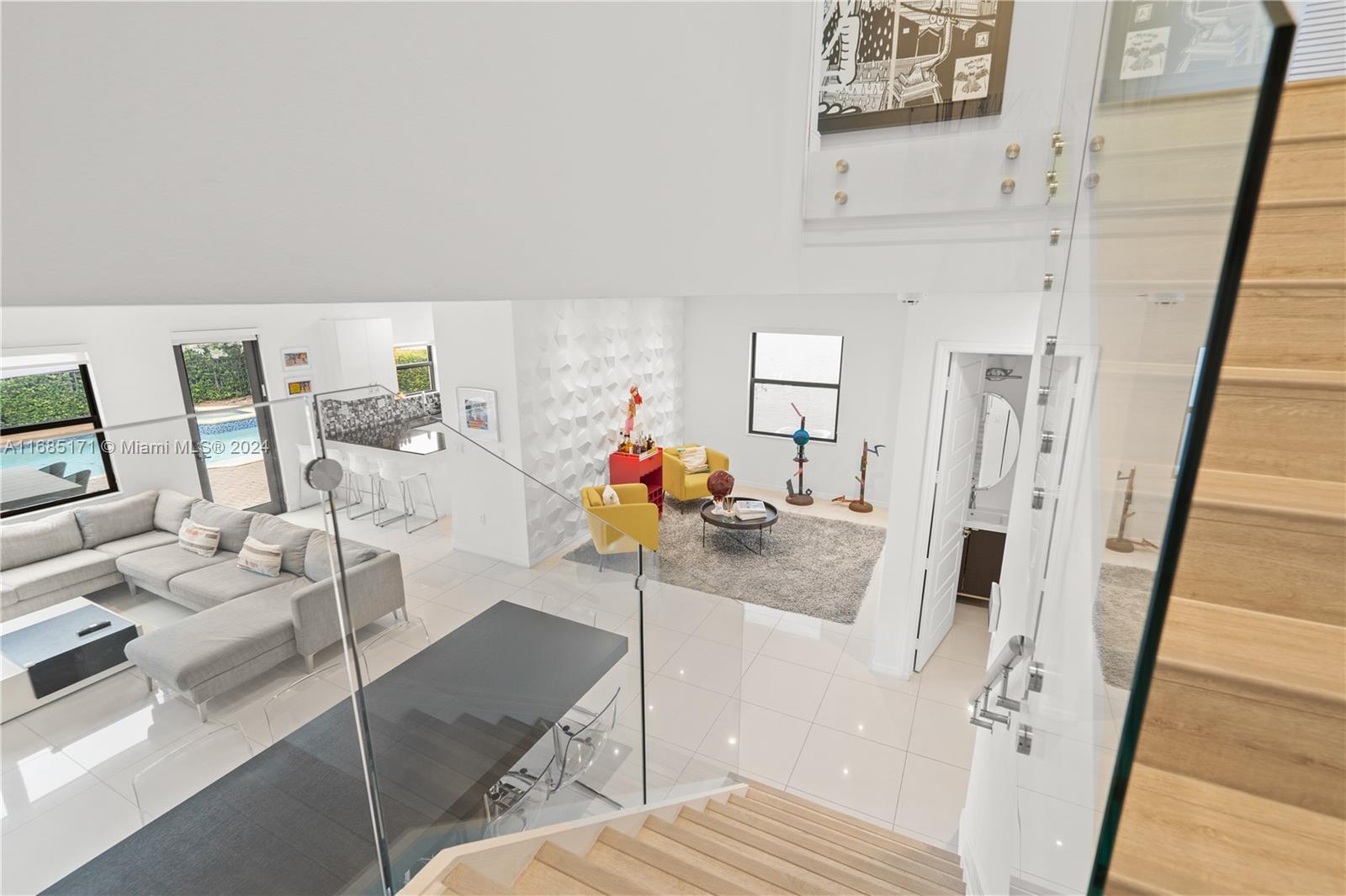 CHAMPION LAKES - Residential