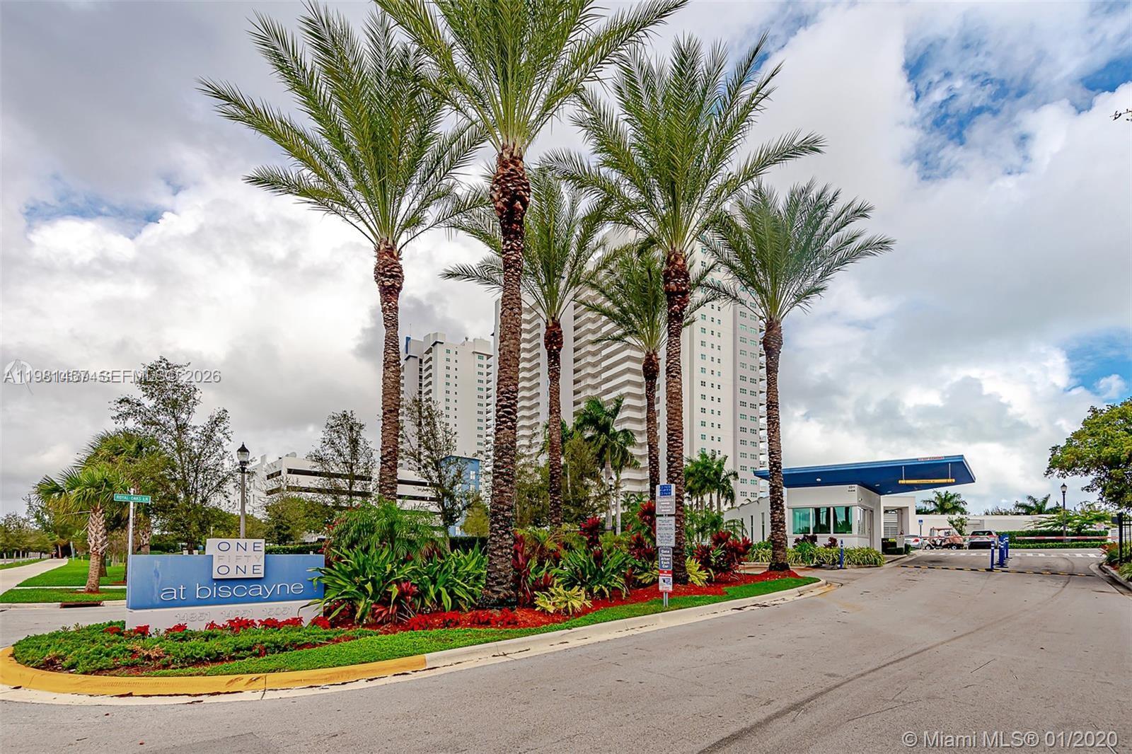 THE OAKS I CONDO - Residential