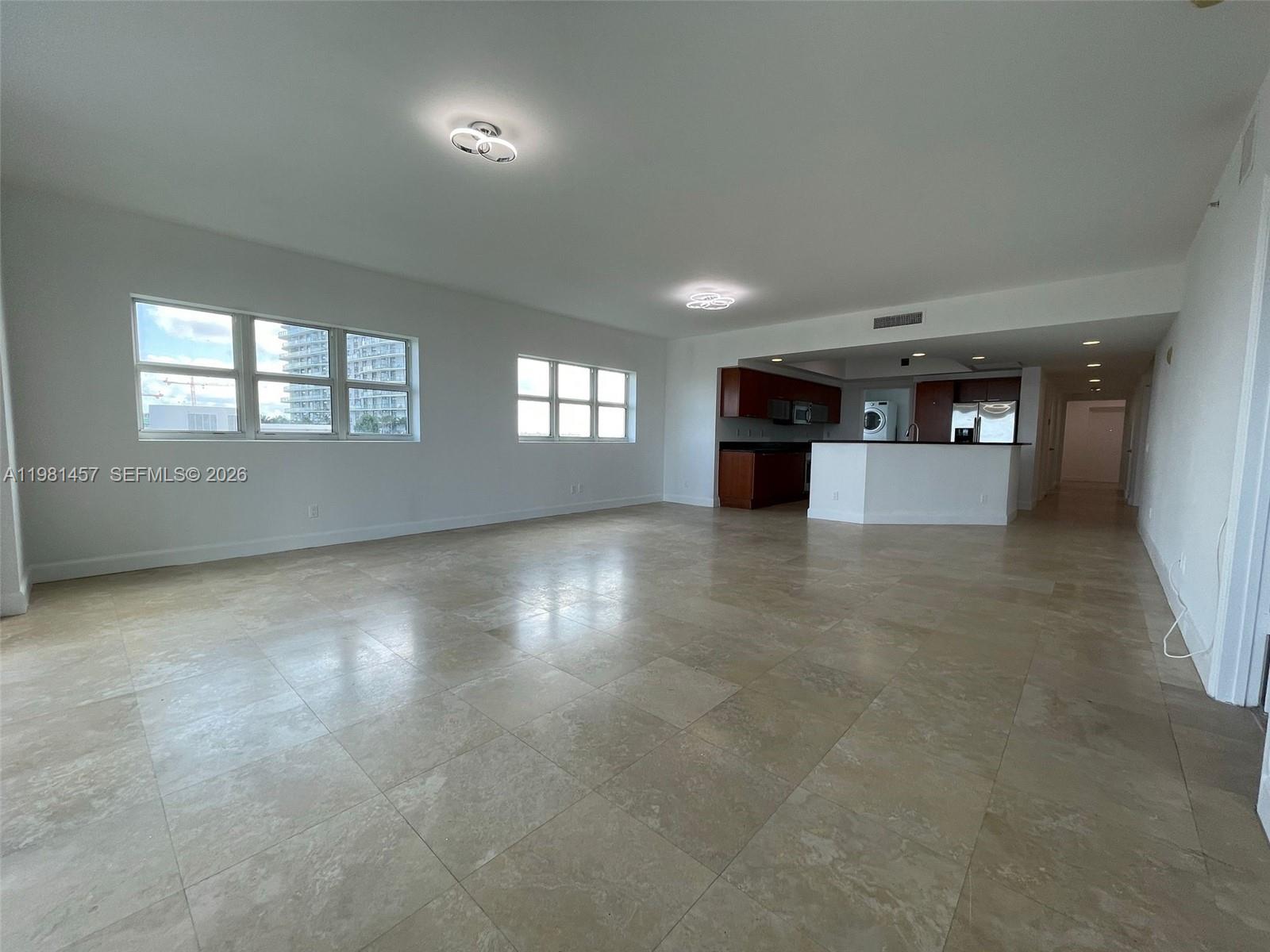 THE OAKS I CONDO - Residential