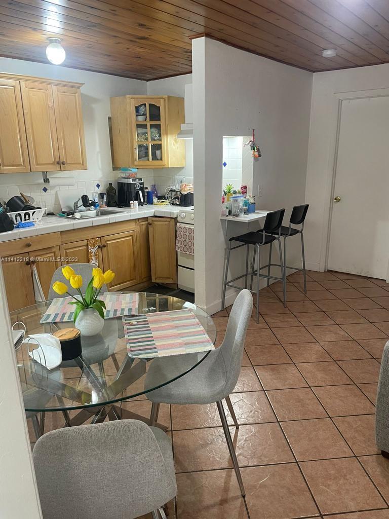 FLAGLER GROVE ESTATES EXT - Residential Lease