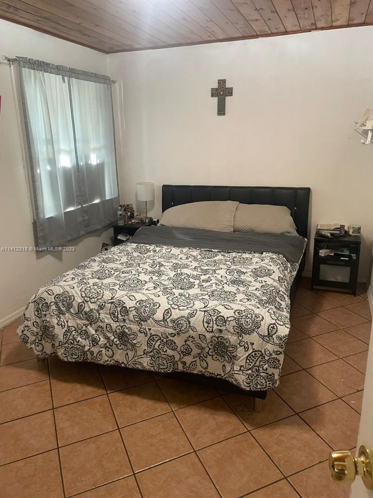 FLAGLER GROVE ESTATES EXT - Residential Lease