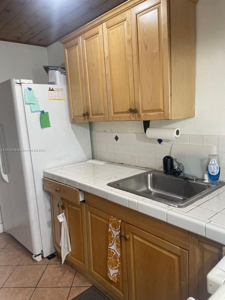 FLAGLER GROVE ESTATES EXT - Residential Lease