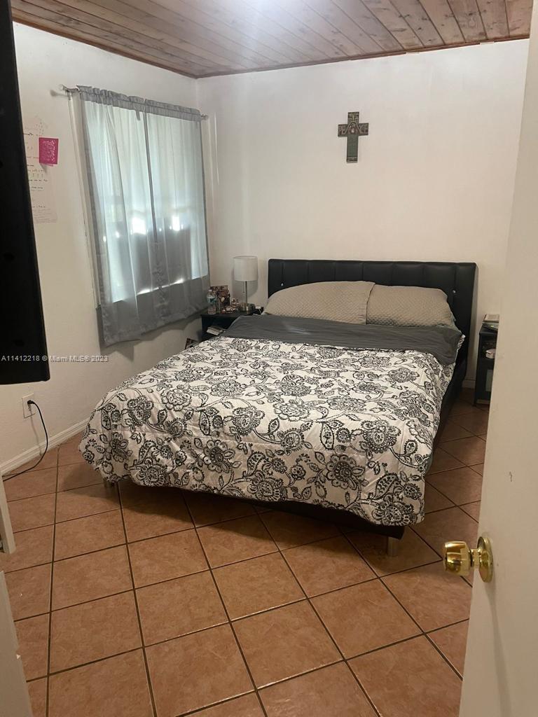 FLAGLER GROVE ESTATES EXT - Residential Lease