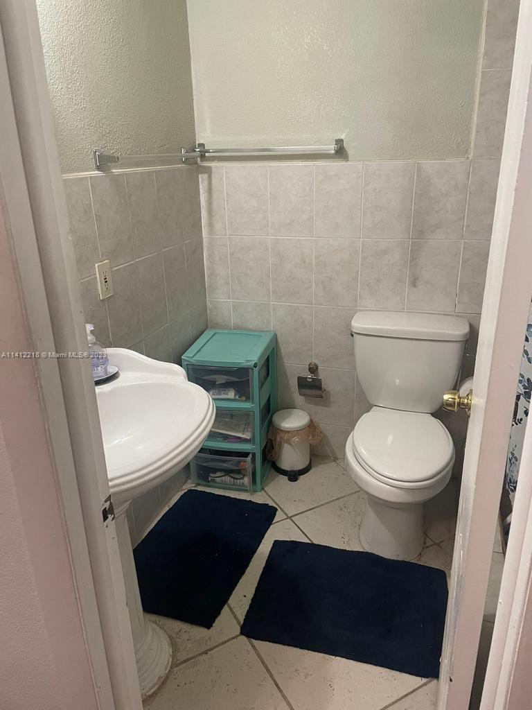 FLAGLER GROVE ESTATES EXT - Residential Lease