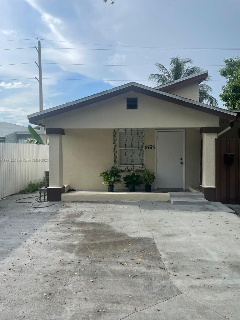 FLAGLER GROVE ESTATES EXT - Residential Lease