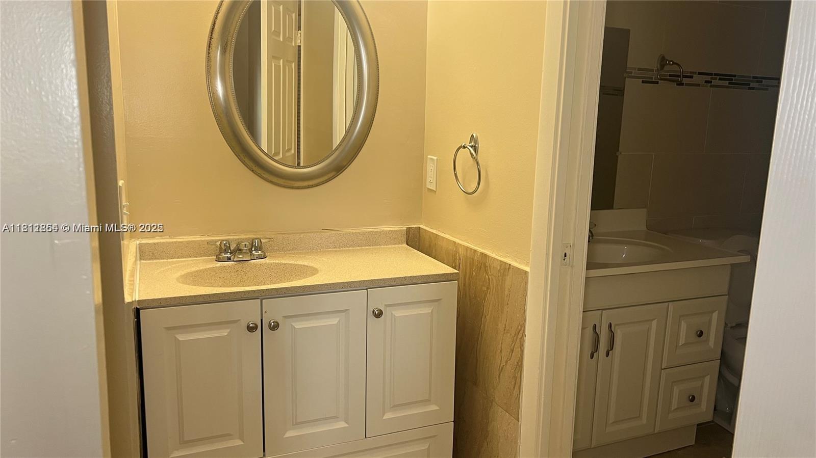 PALMS OF PEMBROKE CONDO - Residential Lease