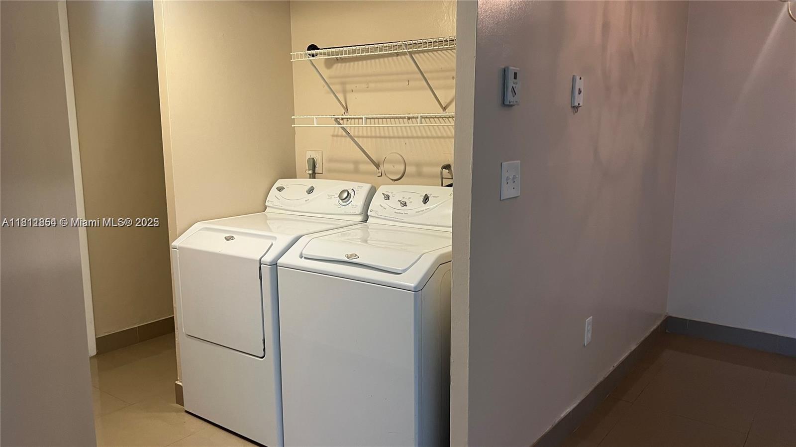 PALMS OF PEMBROKE CONDO - Residential Lease
