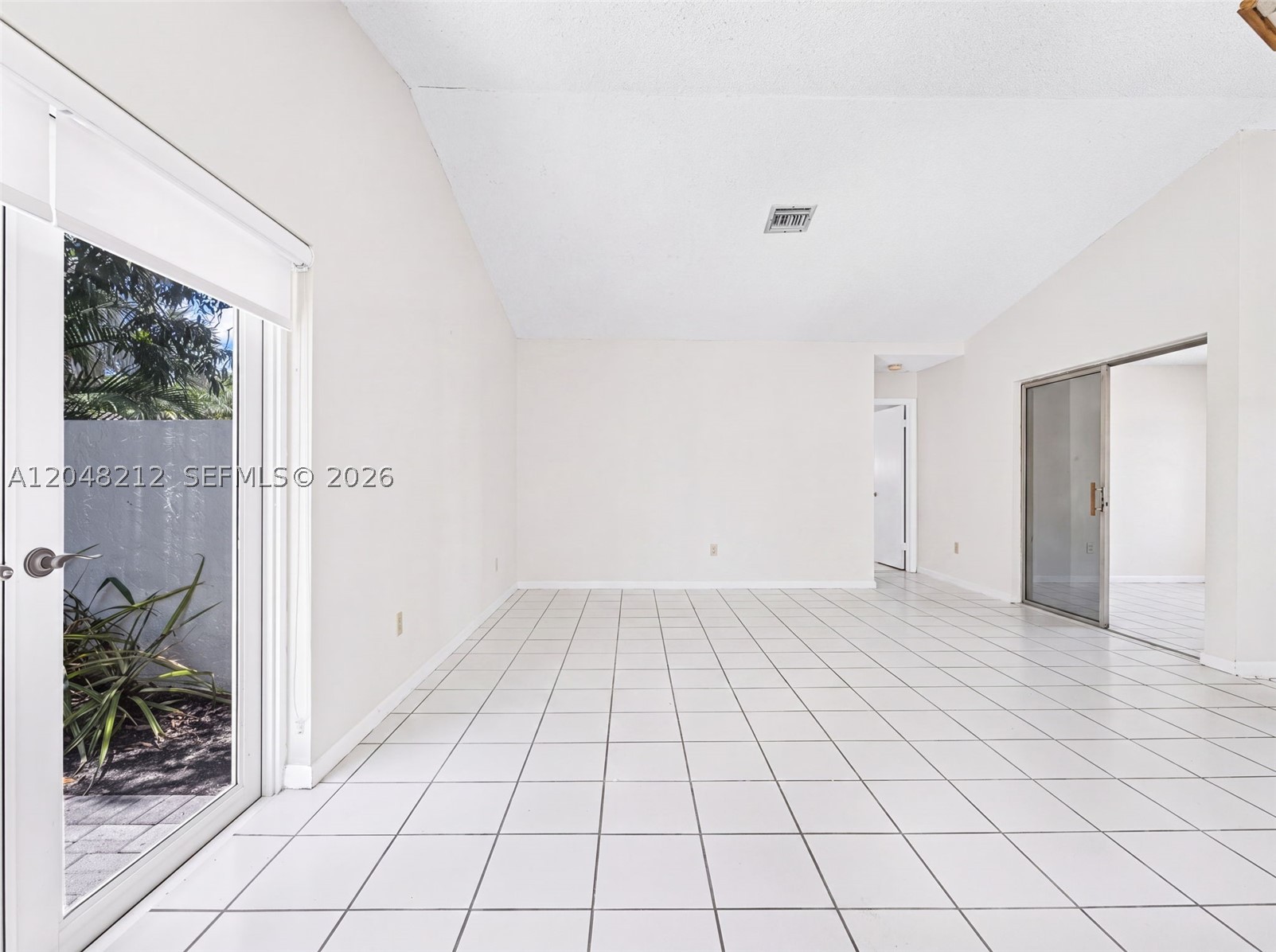WEITZER SHAUNA MEADOWS SE - Residential