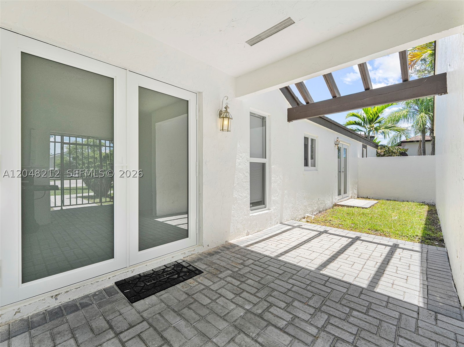 WEITZER SHAUNA MEADOWS SE - Residential