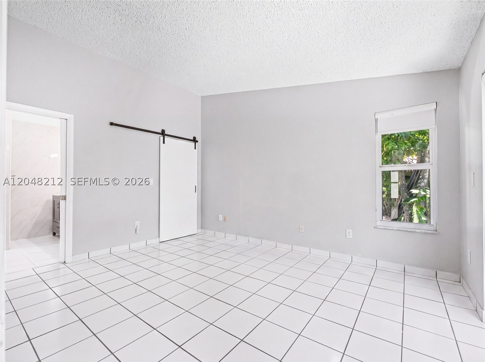 WEITZER SHAUNA MEADOWS SE - Residential