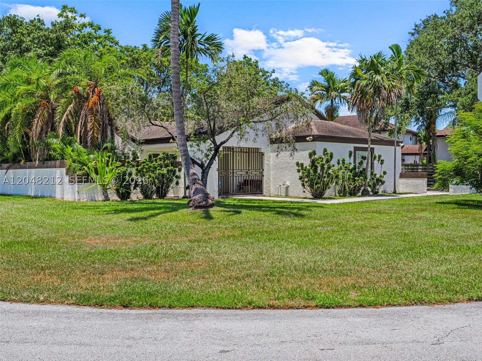 WEITZER SHAUNA MEADOWS SE - Residential