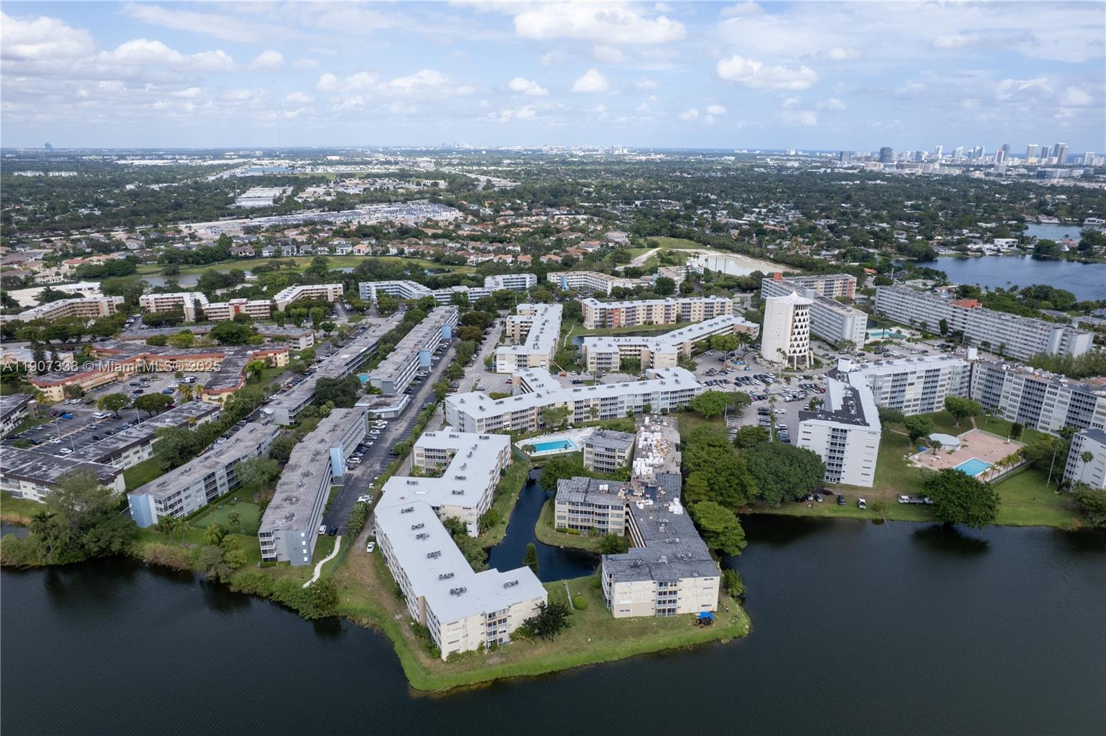 JADE WINDS GROUP ALLAMAND - Residential
