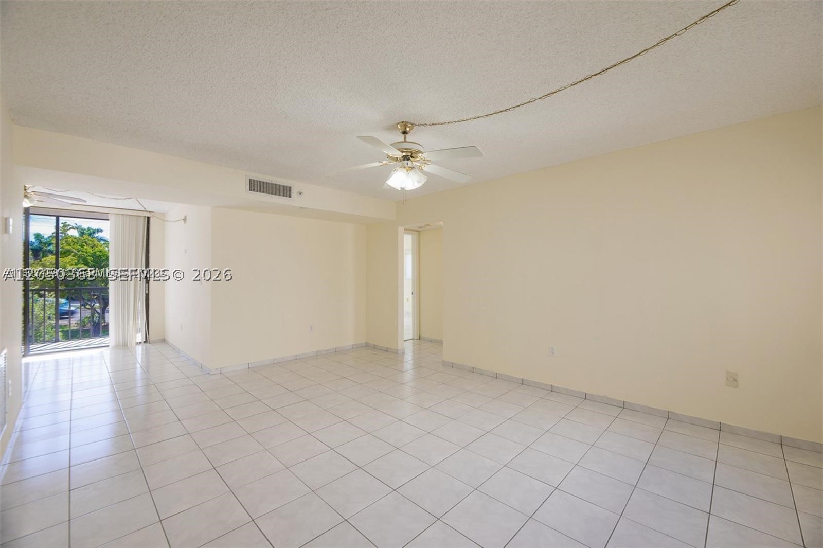 HORIZONS WEST CONDO #7 - Residential Lease