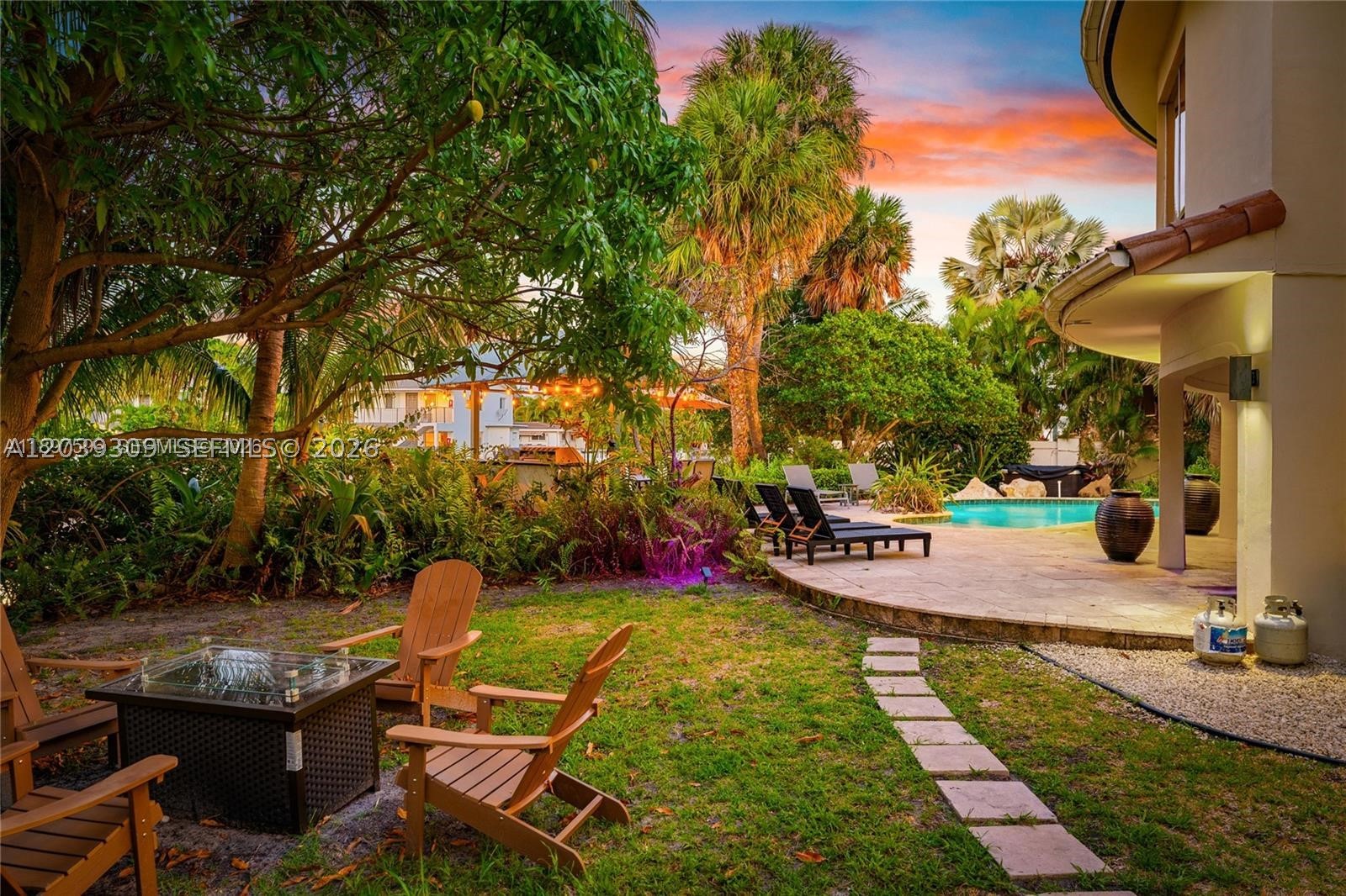 MIDDLE RIVER ESTATES - Residential