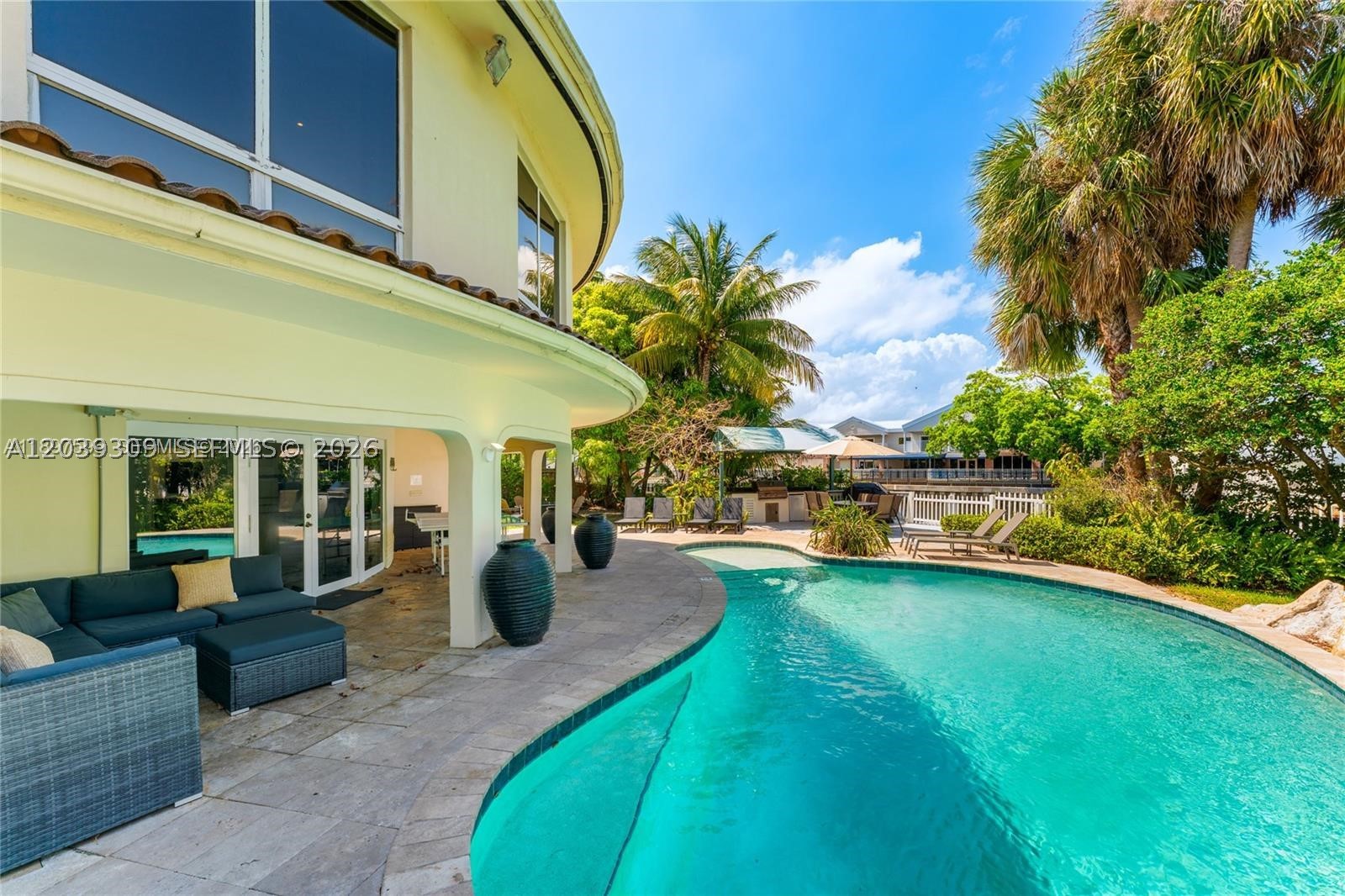 MIDDLE RIVER ESTATES - Residential
