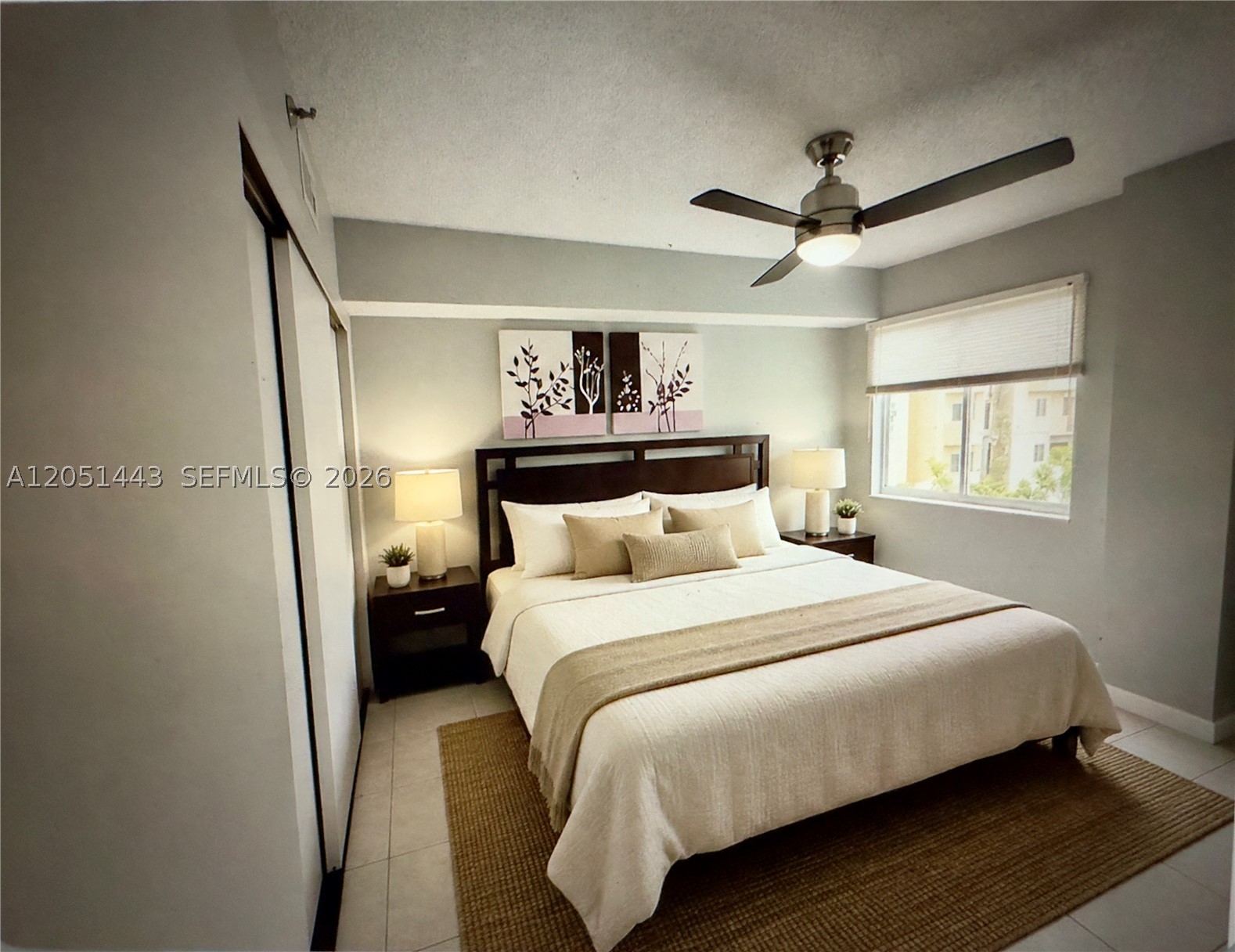 VISTA LAKE CONDO - Residential Lease
