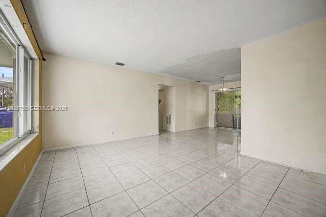 DELCREST MANOR - Residential