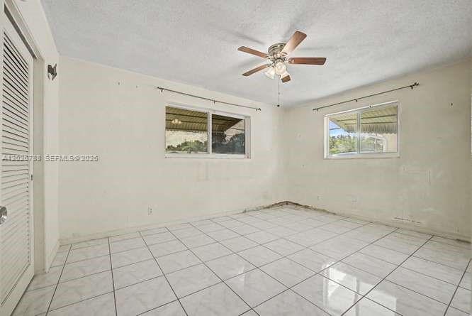 DELCREST MANOR - Residential