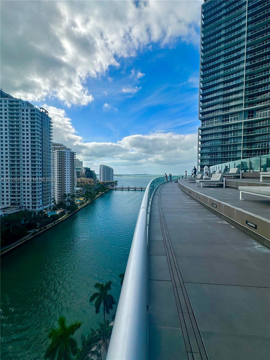 ICONBRICKELL CONDO NO 1 - Residential